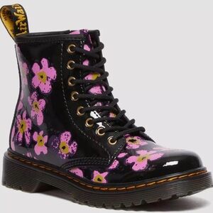 Dr Martens Floral Black Boots Women Size 6 NEW